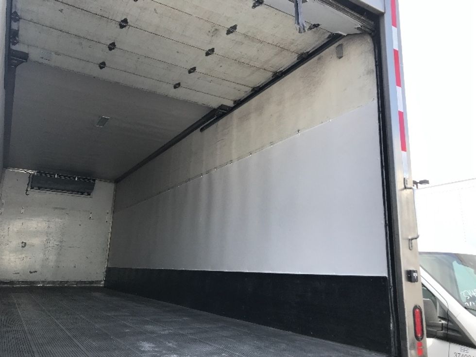 Refrigerated Truck-Light and Medium Duty Trucks-International-2020-MV607-Torrance-CA-245,576\n\t\tmiles-$ 46,250 - Image 12