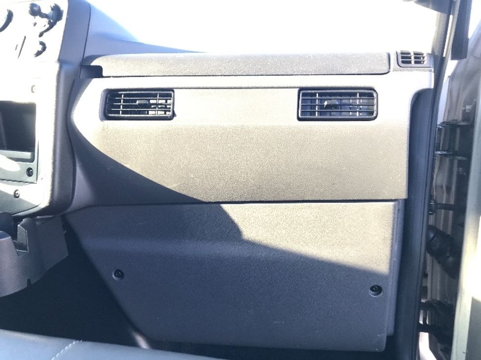 Refrigerated Truck-Light and Medium Duty Trucks-International-2020-MV607-Torrance-CA-245,576\n\t\tmiles-$ 46,250 - Image 21