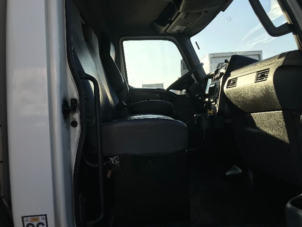 Refrigerated Truck-Light and Medium Duty Trucks-International-2020-MV607-Torrance-CA-245,576\n\t\tmiles-$ 46,250 - Image 22