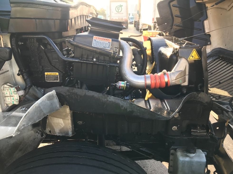 Refrigerated Truck-Light and Medium Duty Trucks-International-2020-MV607-Torrance-CA-245,576\n\t\tmiles-$ 46,250 - Image 23