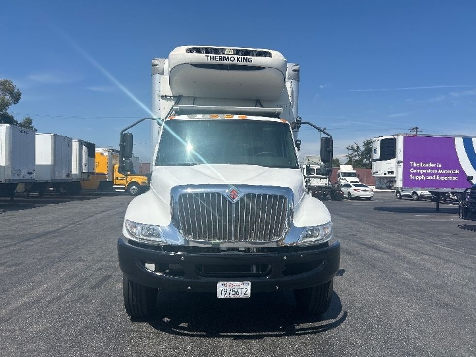 Refrigerated Truck-Light and Medium Duty Trucks-International-2020-MV607-Torrance-CA-248,676\n\t\tmiles-$ 50,500 - Image 2