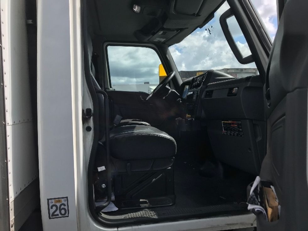 Refrigerated Truck-Light and Medium Duty Trucks-International-2020-MV607-Torrance-CA-254,508\n\t\tmiles-$ 35,500 - Image 21