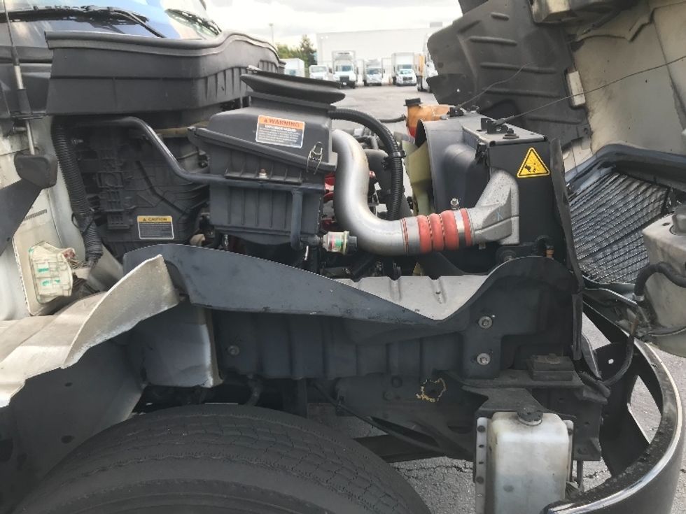 Refrigerated Truck-Light and Medium Duty Trucks-International-2020-MV607-Torrance-CA-254,508\n\t\tmiles-$ 35,500 - Image 22