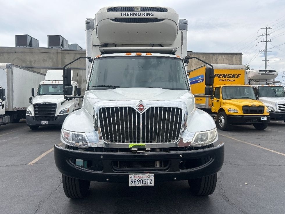 Refrigerated Truck-Light and Medium Duty Trucks-International-2020-MV607-Torrance-CA-288,159\n\t\tmiles-$ 43,250 - Image 2
