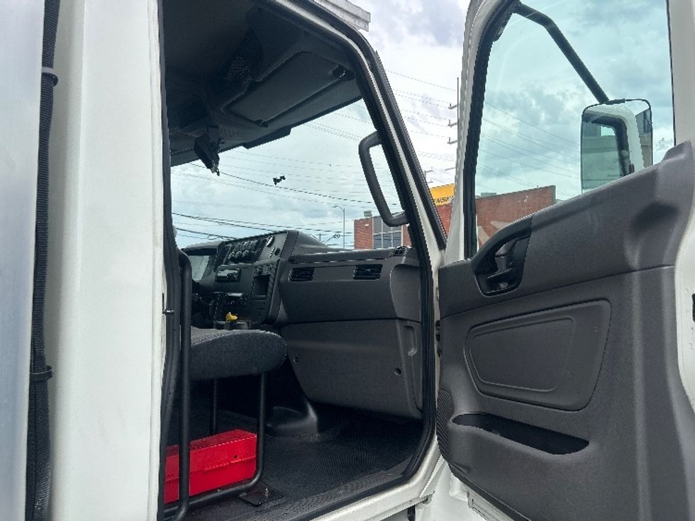 Refrigerated Truck-Light and Medium Duty Trucks-International-2020-MV607-Torrance-CA-288,159\n\t\tmiles-$ 43,250 - Image 20
