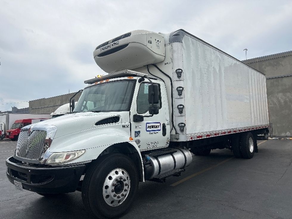 Refrigerated Truck-Light and Medium Duty Trucks-International-2020-MV607-Torrance-CA-288,159\n\t\tmiles-$ 43,250 - Image 3