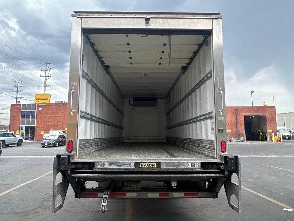 Refrigerated Truck-Light and Medium Duty Trucks-International-2020-MV607-Torrance-CA-288,159\n\t\tmiles-$ 43,250 - Image 8