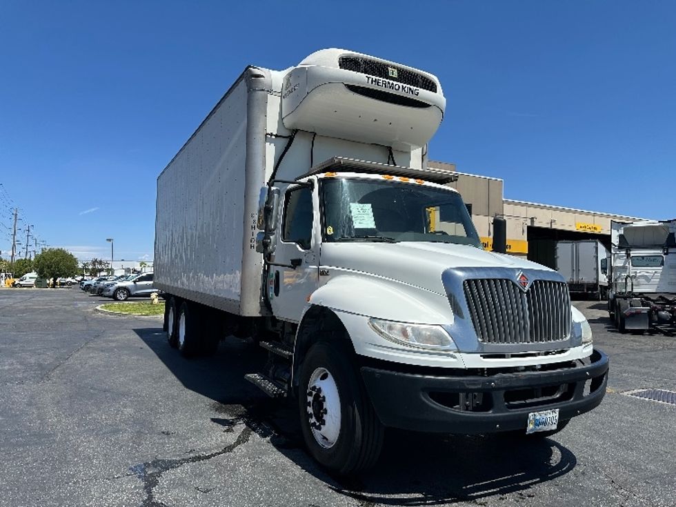 Refrigerated Truck-Light and Medium Duty Trucks-International-2020-MV607-Torrance-CA-299,840\n\t\tmiles-$ 41,000 - Image 1