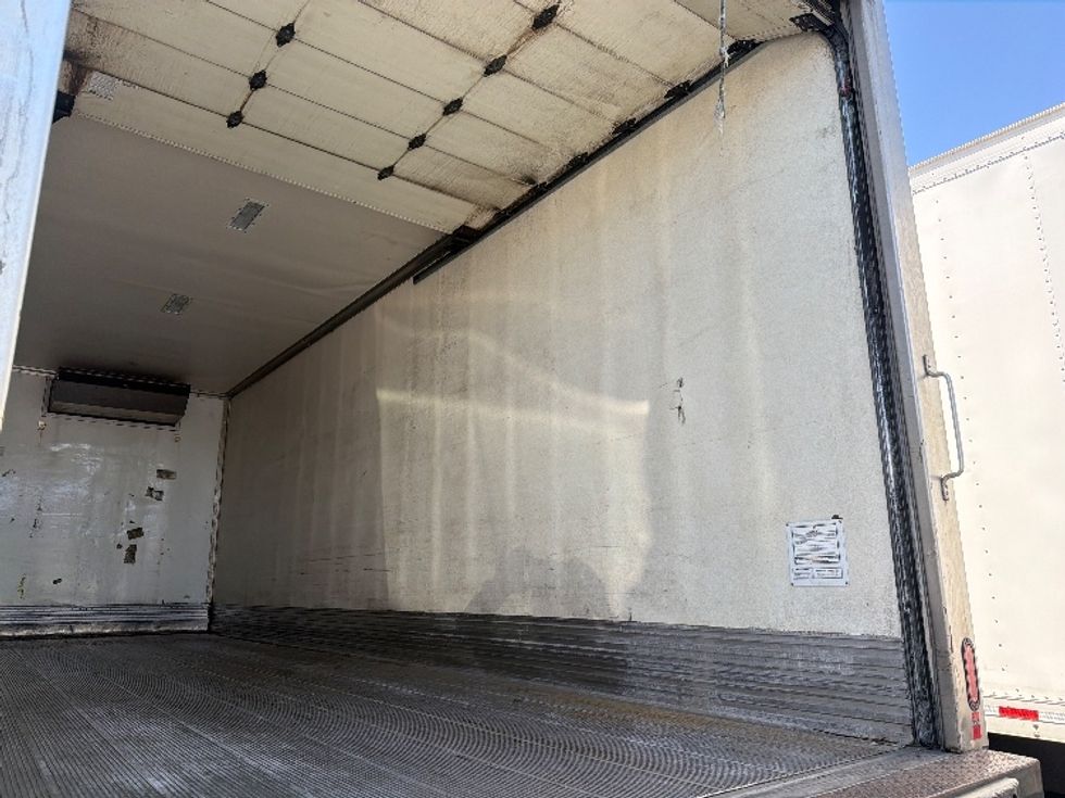 Refrigerated Truck-Light and Medium Duty Trucks-International-2020-MV607-Torrance-CA-299,840\n\t\tmiles-$ 41,000 - Image 10