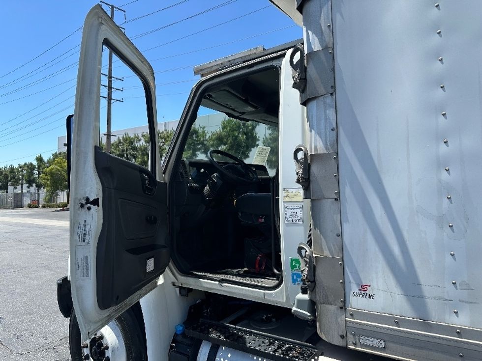 Refrigerated Truck-Light and Medium Duty Trucks-International-2020-MV607-Torrance-CA-299,840\n\t\tmiles-$ 41,000 - Image 14