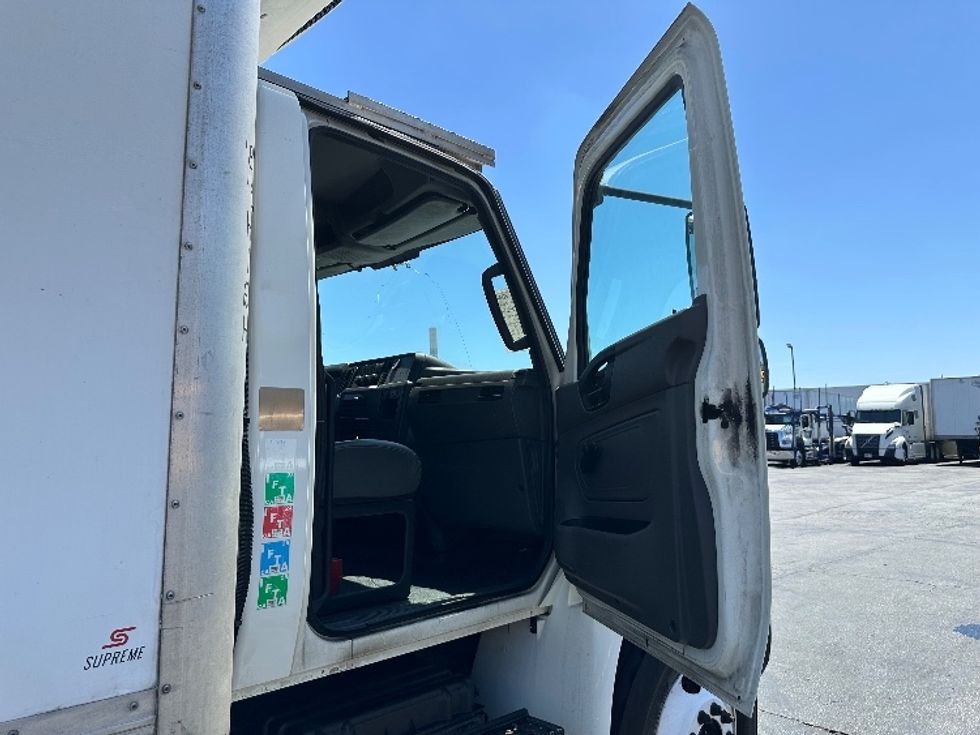 Refrigerated Truck-Light and Medium Duty Trucks-International-2020-MV607-Torrance-CA-299,840\n\t\tmiles-$ 41,000 - Image 15
