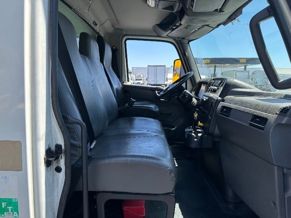 Refrigerated Truck-Light and Medium Duty Trucks-International-2020-MV607-Torrance-CA-299,840\n\t\tmiles-$ 41,000 - Image 20