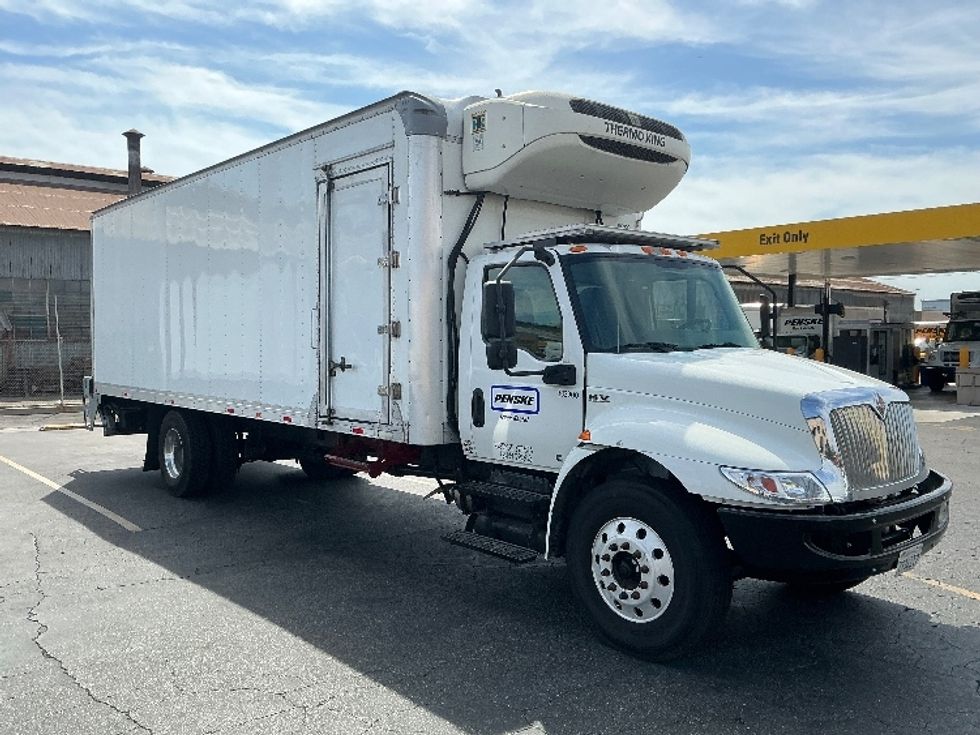 Refrigerated Truck-Light and Medium Duty Trucks-International-2020-MV607-Torrance-CA-330,025\n\t\tmiles-$ 35,000 - Image 1