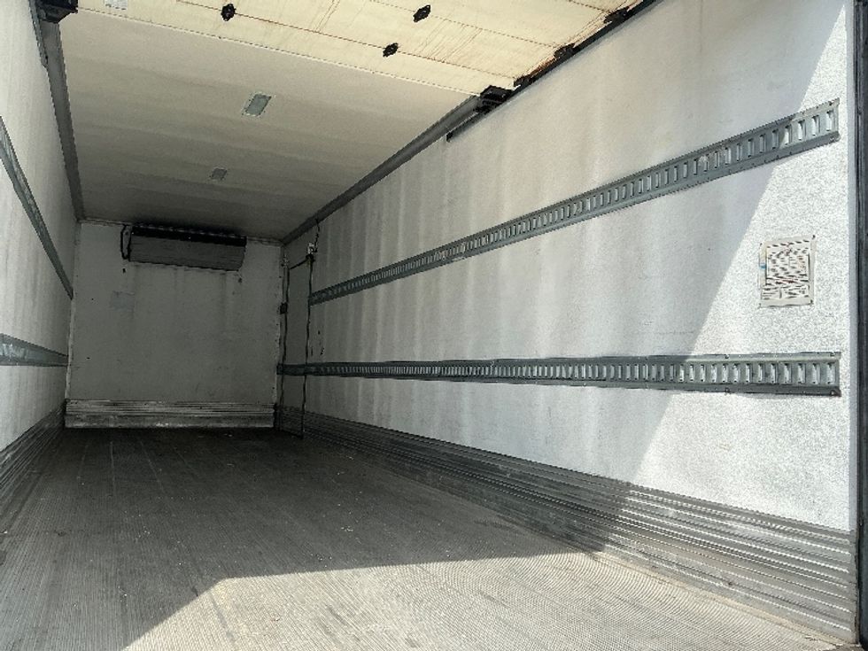 Refrigerated Truck-Light and Medium Duty Trucks-International-2020-MV607-Torrance-CA-330,025\n\t\tmiles-$ 35,000 - Image 12