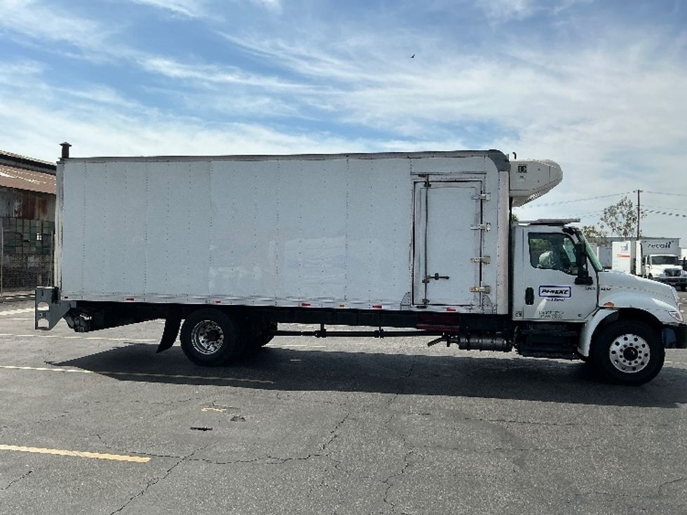 Refrigerated Truck-Light and Medium Duty Trucks-International-2020-MV607-Torrance-CA-330,025\n\t\tmiles-$ 35,000 - Image 15