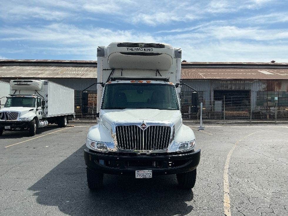 Refrigerated Truck-Light and Medium Duty Trucks-International-2020-MV607-Torrance-CA-330,025\n\t\tmiles-$ 35,000 - Image 2