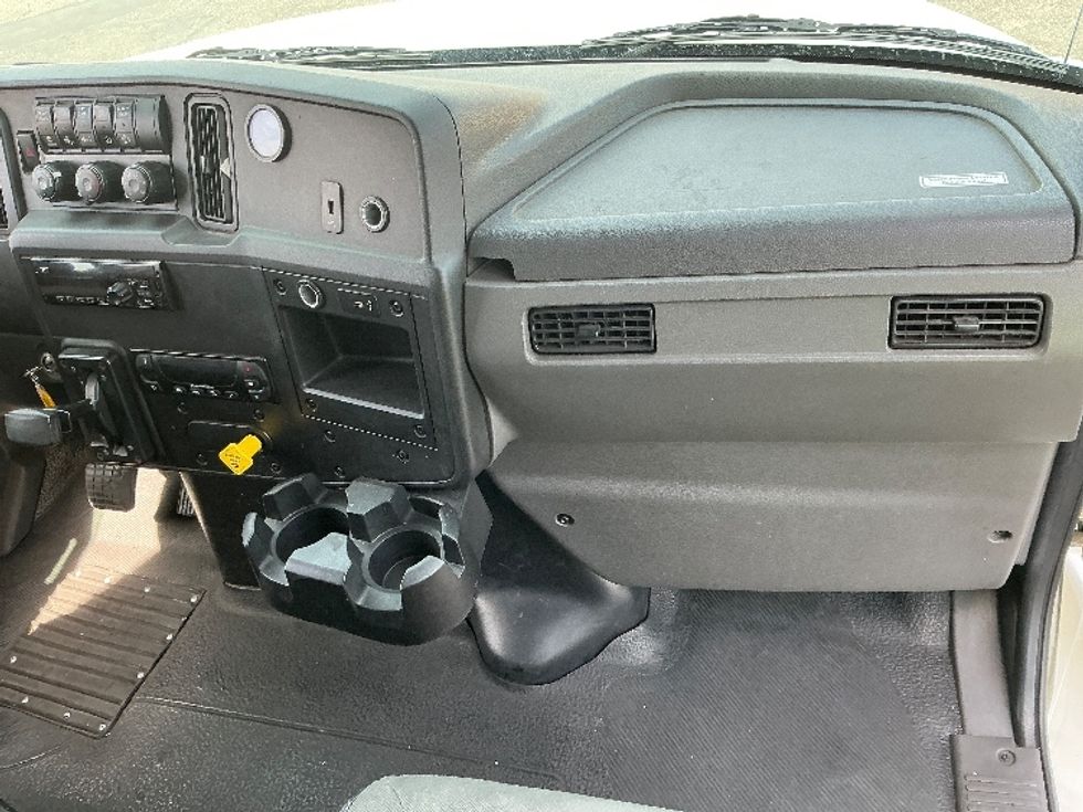 Refrigerated Truck-Light and Medium Duty Trucks-International-2020-MV607-Torrance-CA-330,025\n\t\tmiles-$ 35,000 - Image 21
