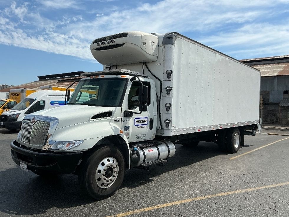 Refrigerated Truck-Light and Medium Duty Trucks-International-2020-MV607-Torrance-CA-330,025\n\t\tmiles-$ 35,000 - Image 3