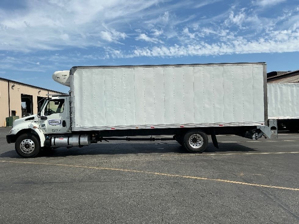 Refrigerated Truck-Light and Medium Duty Trucks-International-2020-MV607-Torrance-CA-330,025\n\t\tmiles-$ 35,000 - Image 4