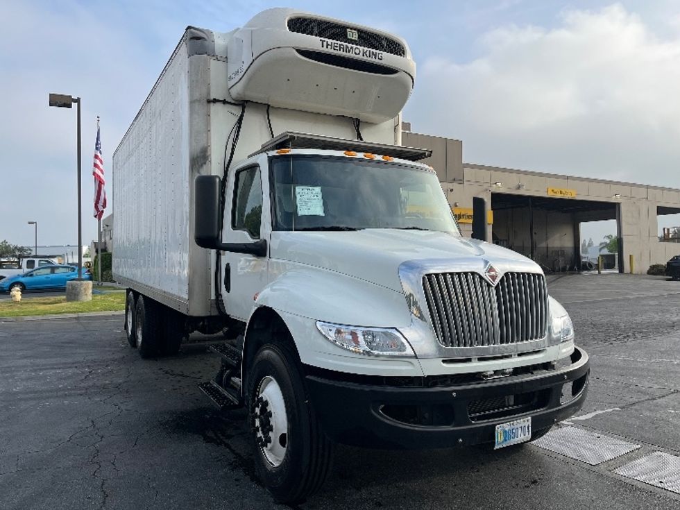 Refrigerated Truck-Light and Medium Duty Trucks-International-2020-MV607-Torrance-CA-341,990\n\t\tmiles-$ 34,500 - Image 1