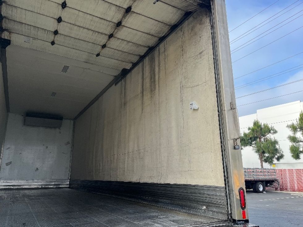 Refrigerated Truck-Light and Medium Duty Trucks-International-2020-MV607-Torrance-CA-341,990\n\t\tmiles-$ 34,500 - Image 11