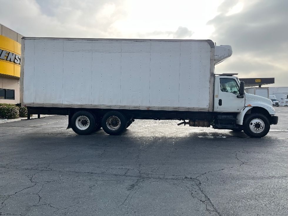 Refrigerated Truck-Light and Medium Duty Trucks-International-2020-MV607-Torrance-CA-341,990\n\t\tmiles-$ 34,500 - Image 14