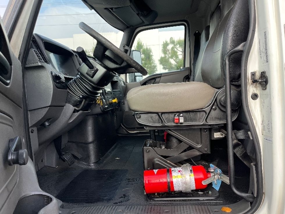 Refrigerated Truck-Light and Medium Duty Trucks-International-2020-MV607-Torrance-CA-341,990\n\t\tmiles-$ 34,500 - Image 16