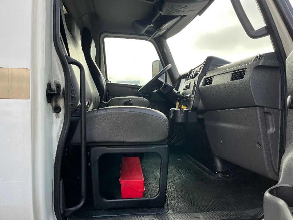 Refrigerated Truck-Light and Medium Duty Trucks-International-2020-MV607-Torrance-CA-341,990\n\t\tmiles-$ 34,500 - Image 21