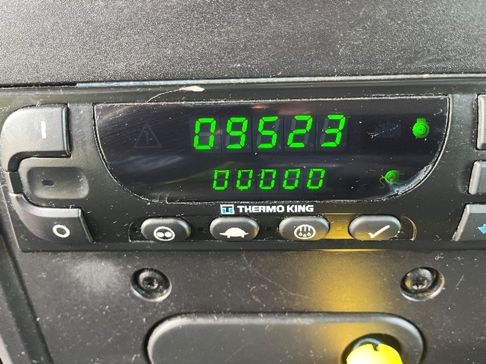 Refrigerated Truck-Light and Medium Duty Trucks-International-2020-MV607-Torrance-CA-341,990\n\t\tmiles-$ 34,500 - Image 24