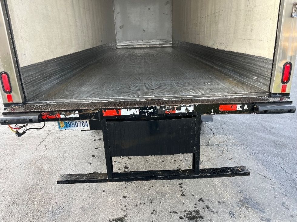 Refrigerated Truck-Light and Medium Duty Trucks-International-2020-MV607-Torrance-CA-341,990\n\t\tmiles-$ 34,500 - Image 9