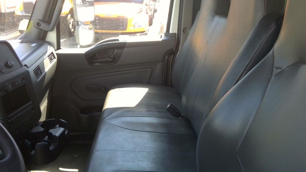 Refrigerated Truck-Light and Medium Duty Trucks-International-2020-MV607-Tracy-CA-145,254\n\t\tmiles-$ 56,750 - Image 17