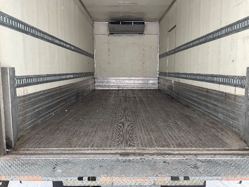 Refrigerated Truck-Light and Medium Duty Trucks-International-2020-MV607-Traverse City-MI-122,692\n\t\tmiles-$ 51,250 - Image 10