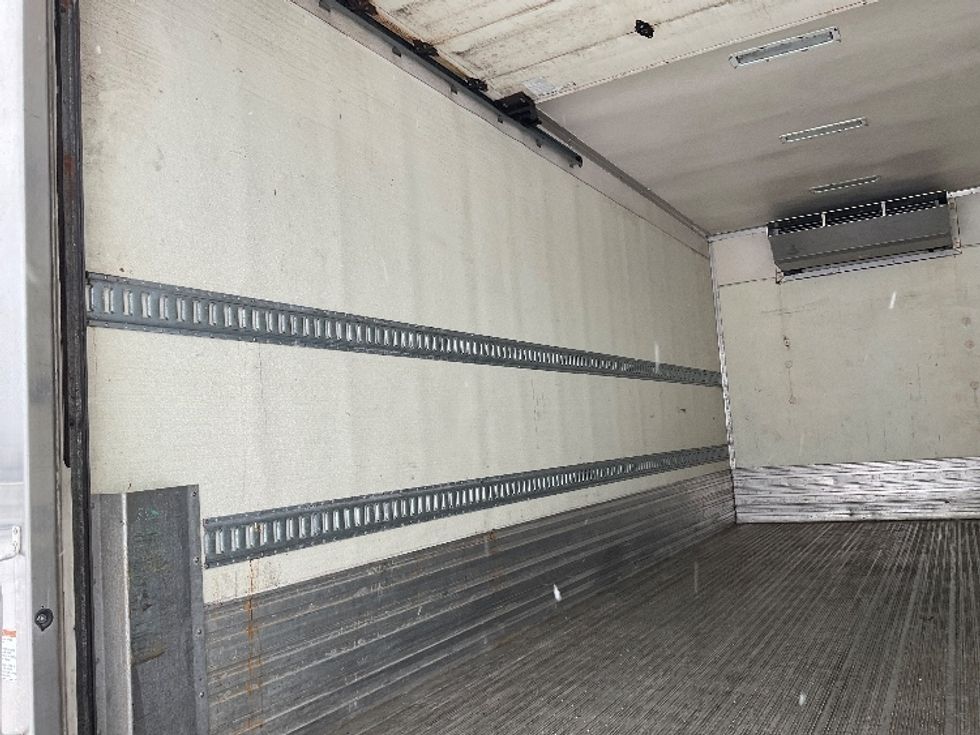 Refrigerated Truck-Light and Medium Duty Trucks-International-2020-MV607-Traverse City-MI-122,692\n\t\tmiles-$ 51,250 - Image 11