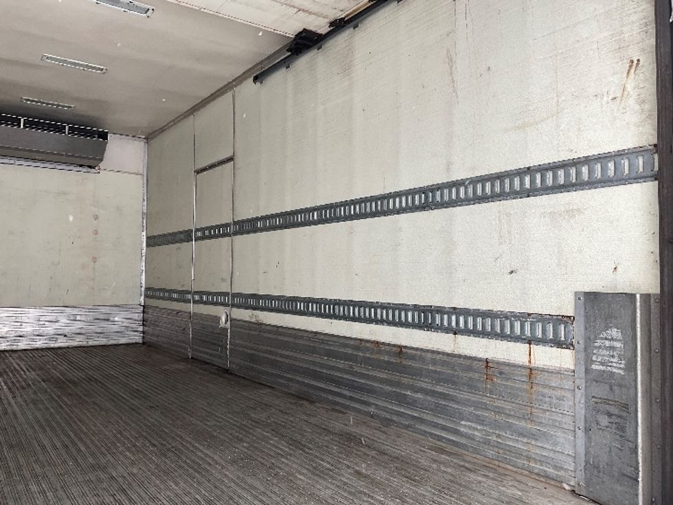 Refrigerated Truck-Light and Medium Duty Trucks-International-2020-MV607-Traverse City-MI-122,692\n\t\tmiles-$ 51,250 - Image 12