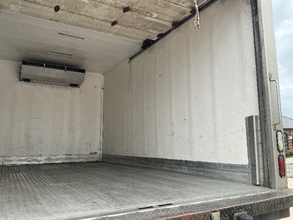 Refrigerated Truck-Light and Medium Duty Trucks-International-2020-MV607-Tulsa-OK-130,802\n\t\tmiles-$ 50,250 - Image 11