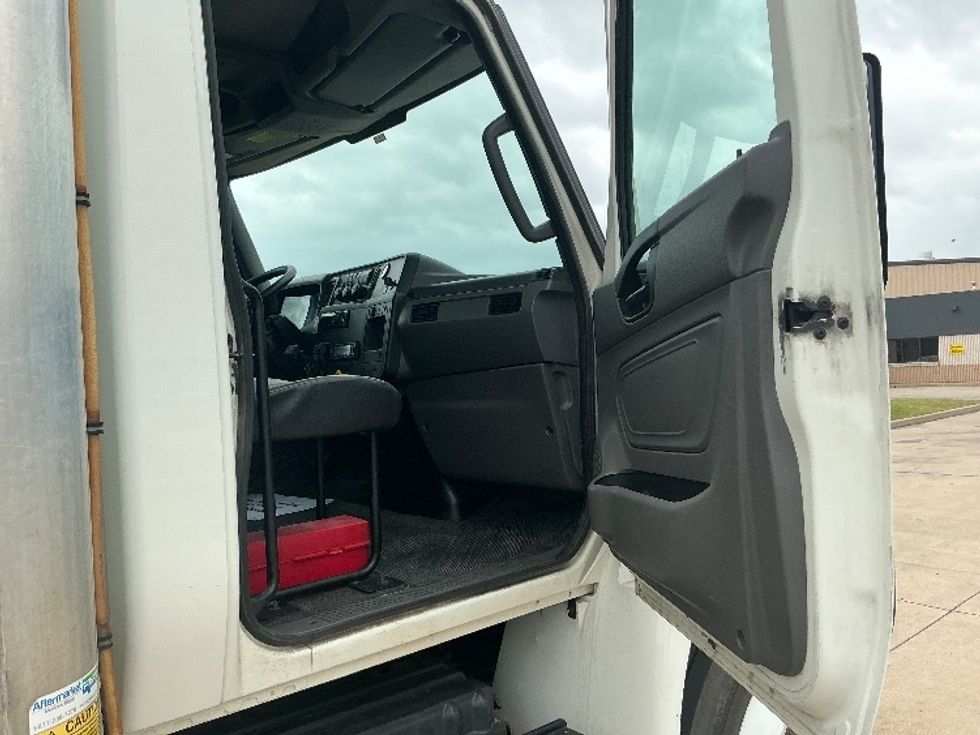 Refrigerated Truck-Light and Medium Duty Trucks-International-2020-MV607-Tulsa-OK-130,802\n\t\tmiles-$ 50,250 - Image 19