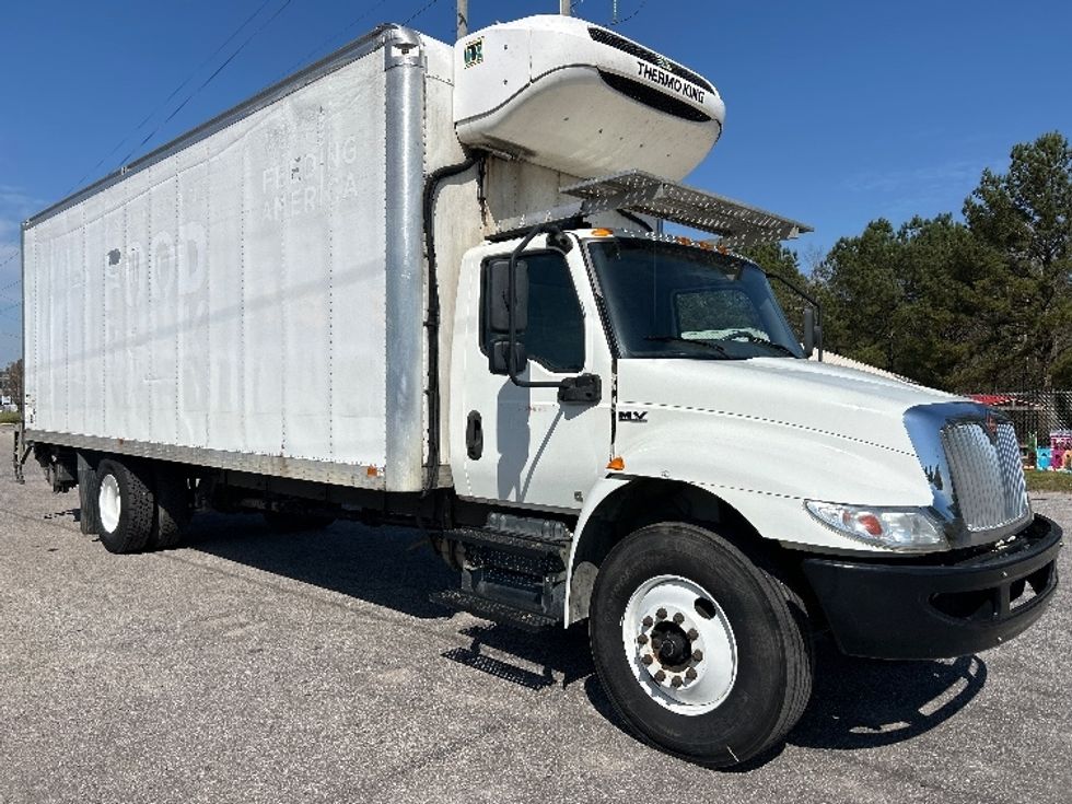 Refrigerated Truck-Light and Medium Duty Trucks-International-2020-MV607-Tuscaloosa-AL-68,614\n\t\tmiles-$ 75,000 - Image 1