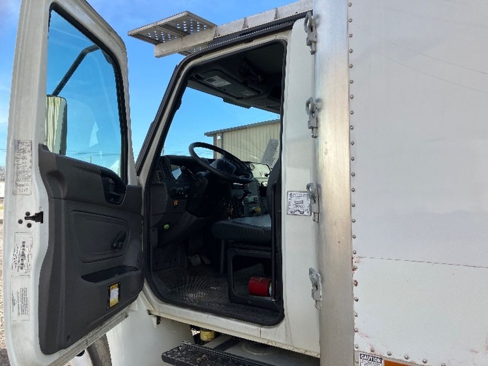 Refrigerated Truck-Light and Medium Duty Trucks-International-2020-MV607-Tuscaloosa-AL-68,614\n\t\tmiles-$ 75,000 - Image 16