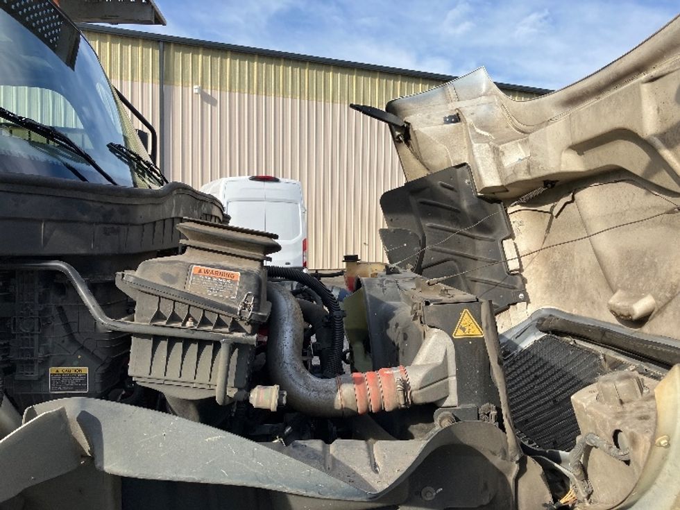 Refrigerated Truck-Light and Medium Duty Trucks-International-2020-MV607-Tuscaloosa-AL-68,614\n\t\tmiles-$ 75,000 - Image 24