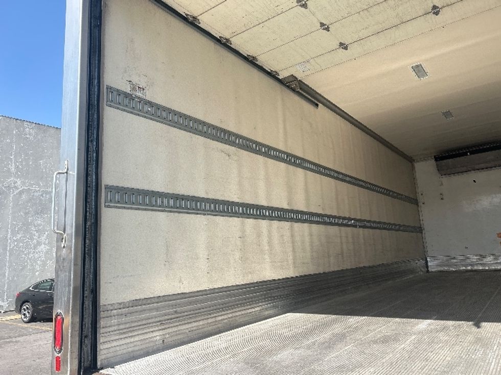 Refrigerated Truck-Light and Medium Duty Trucks-International-2020-MV607-Vernon-CA-250,767\n\t\tmiles-$ 46,500 - Image 11