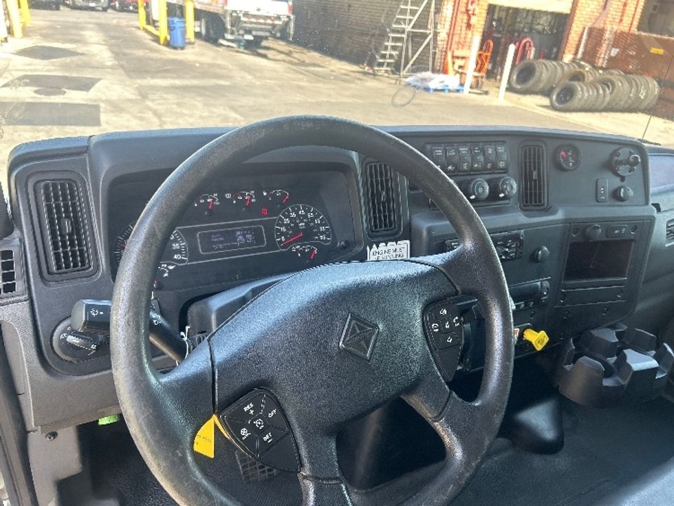 Refrigerated Truck-Light and Medium Duty Trucks-International-2020-MV607-Vernon-CA-250,767\n\t\tmiles-$ 46,500 - Image 17