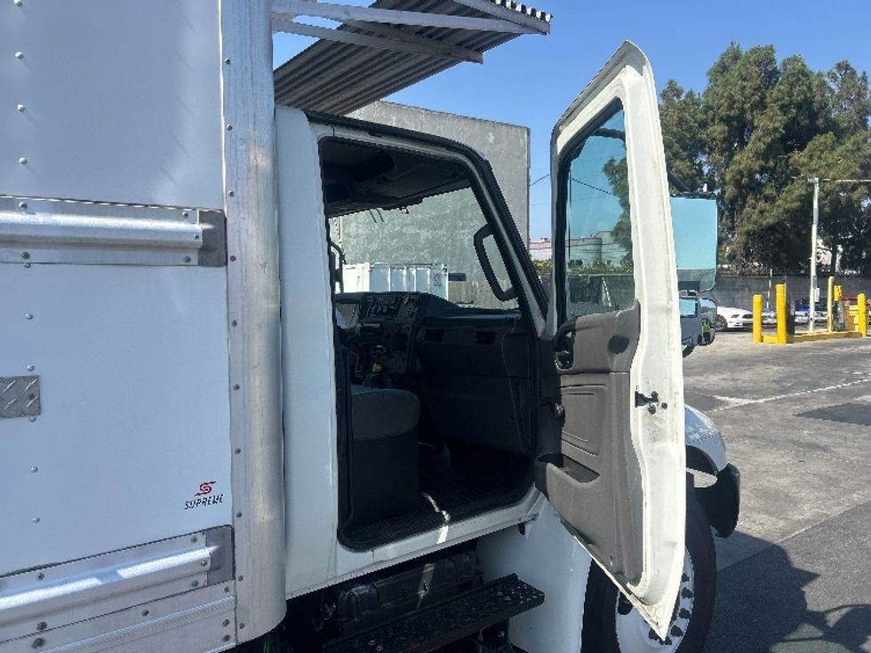 Refrigerated Truck-Light and Medium Duty Trucks-International-2020-MV607-Vernon-CA-250,767\n\t\tmiles-$ 46,500 - Image 20