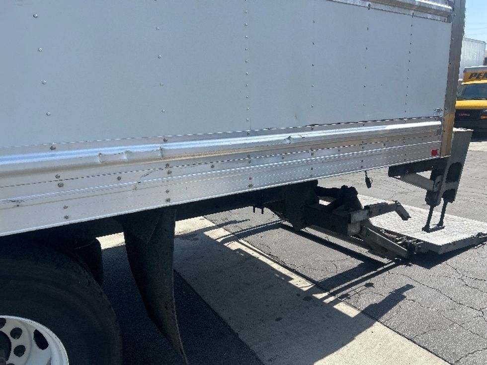 Refrigerated Truck-Light and Medium Duty Trucks-International-2020-MV607-Vernon-CA-250,767\n\t\tmiles-$ 46,500 - Image 28