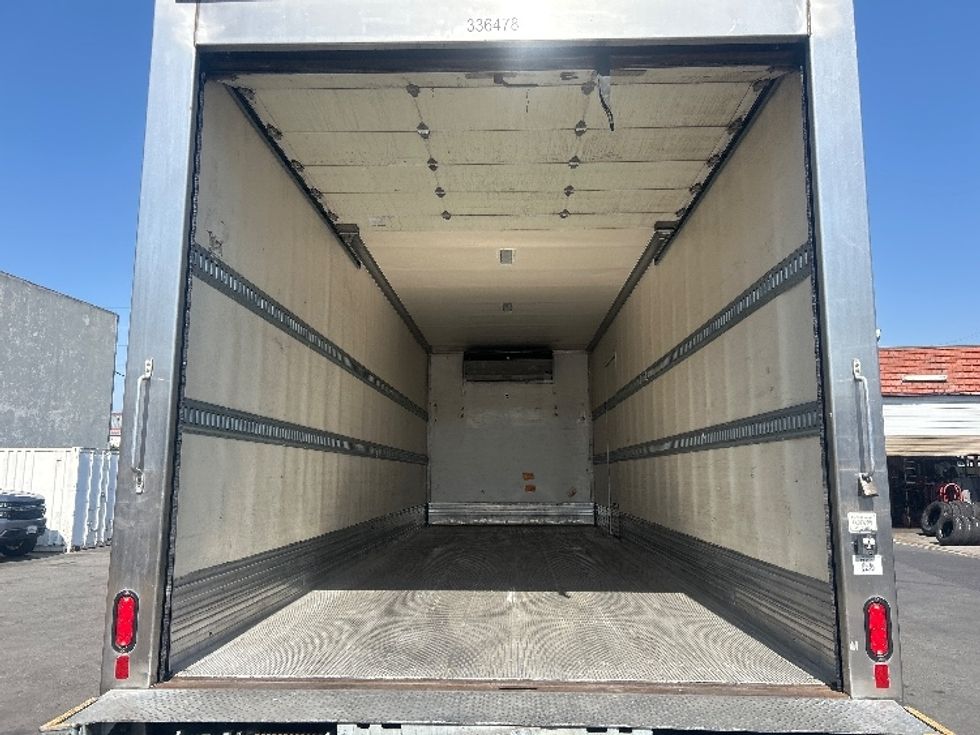 Refrigerated Truck-Light and Medium Duty Trucks-International-2020-MV607-Vernon-CA-250,767\n\t\tmiles-$ 46,500 - Image 8
