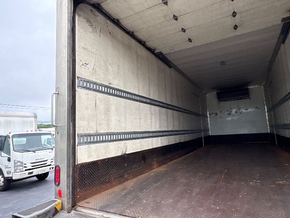 Refrigerated Truck-Light and Medium Duty Trucks-International-2020-MV607-West Babylon-NY-229,273\n\t\tmiles-$ 49,000 - Image 11