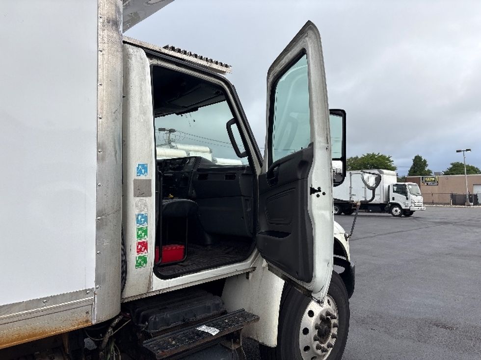 Refrigerated Truck-Light and Medium Duty Trucks-International-2020-MV607-West Babylon-NY-229,273\n\t\tmiles-$ 49,000 - Image 19