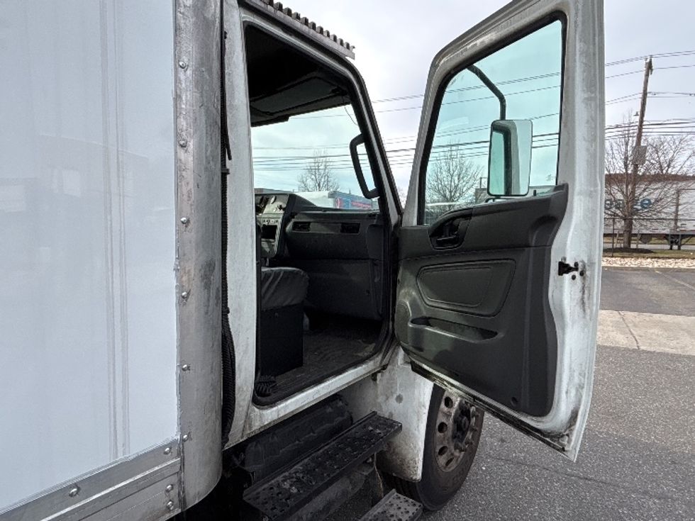 Refrigerated Truck-Light and Medium Duty Trucks-International-2020-MV607-West Babylon-NY-46,799\n\t\tmiles-$ 69,000 - Image 20