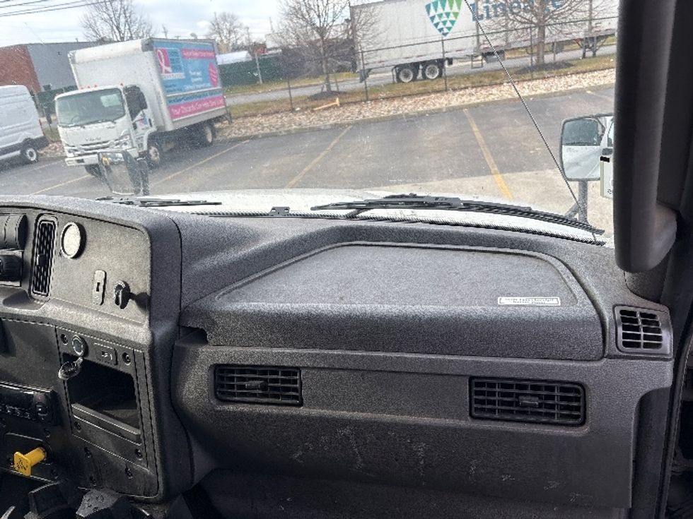 Refrigerated Truck-Light and Medium Duty Trucks-International-2020-MV607-West Babylon-NY-46,799\n\t\tmiles-$ 69,000 - Image 21