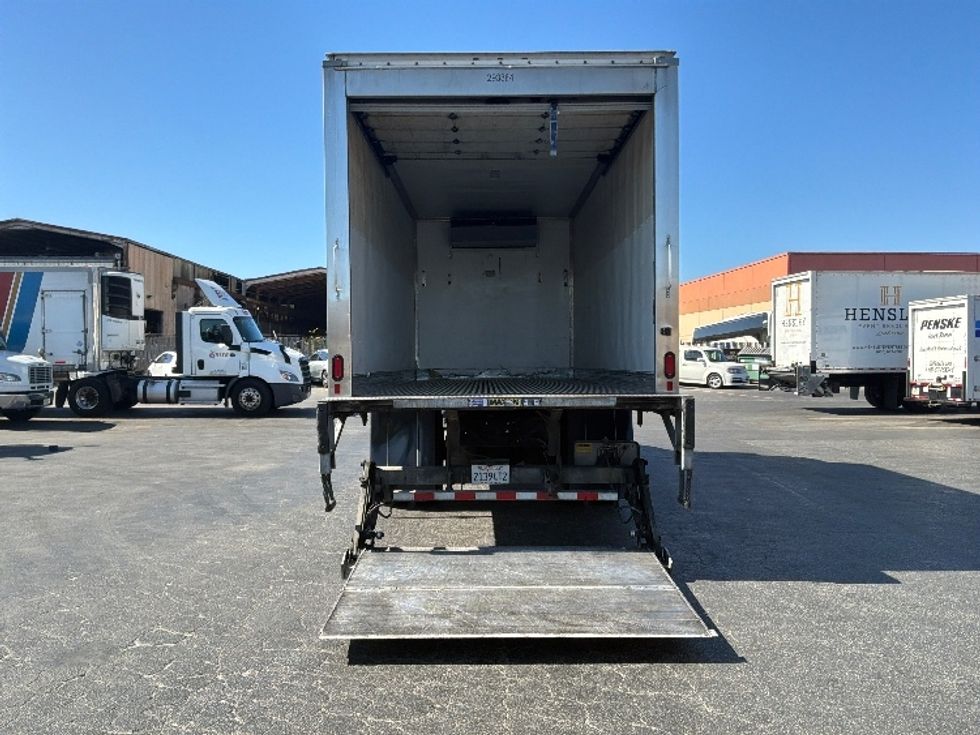 Refrigerated Truck-Light and Medium Duty Trucks-International-2020-MV607-West Sacramento-CA-143,508\n\t\tmiles-$ 55,000 - Image 9