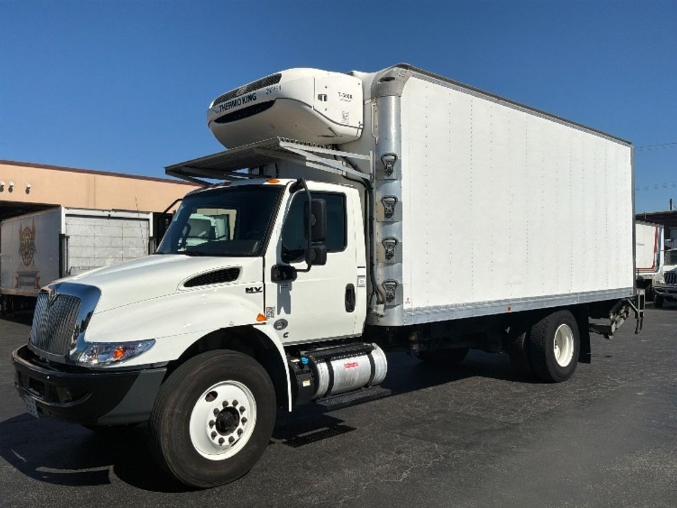Refrigerated Truck-Light and Medium Duty Trucks-International-2020-MV607-West Sacramento-CA-143,508\n\t\tmiles-$ 55,000 - Image 3